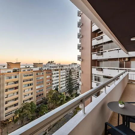 Main Avenue Apartament *